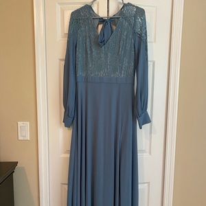 Lulu’s dusty blue maxy dress - size M